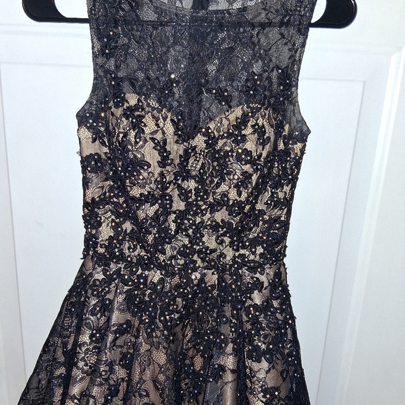 La Femme Beautiful black Prom/Party/Quinceanera  Lace Dress-size 00 NWOT - Picture 3 of 8